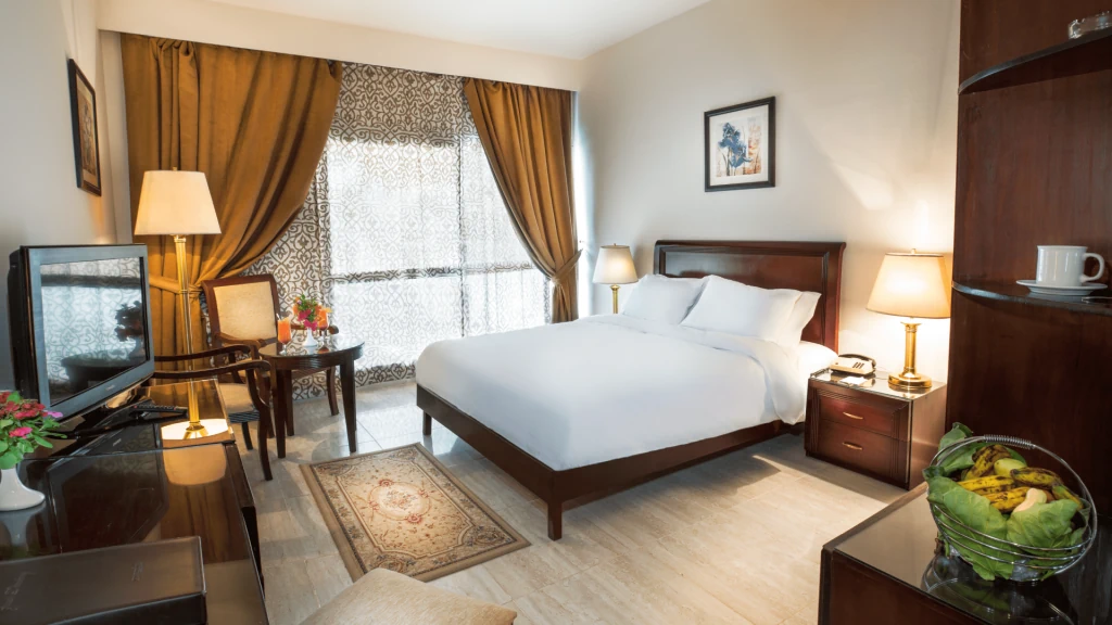 الفندق بيراميزا إيزيس الأقصر - الأقصر